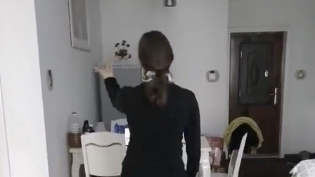 美女在家摇摆摇摆