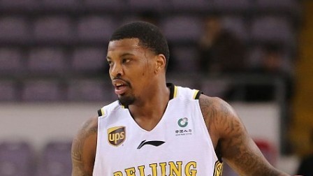 CBA 18/19赛季 北控VS四川第三节：雷多被吹技术犯规，北控83-91四川