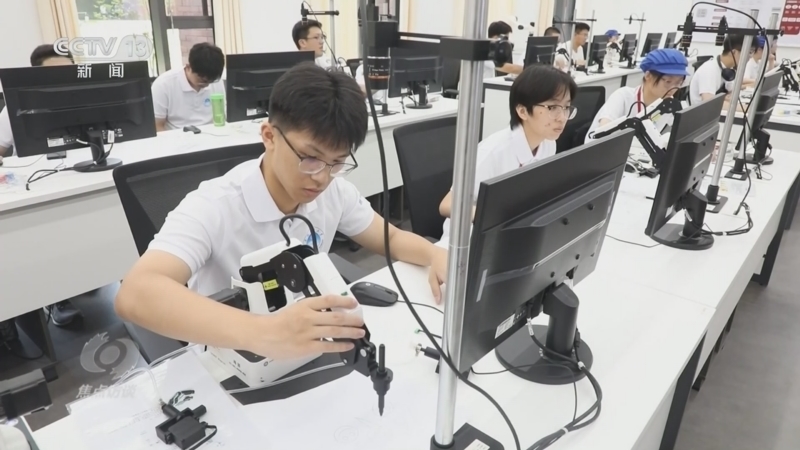 焦点访谈 《焦点访谈》 20240912 新专业 新趋势 新未来