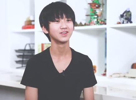 何洛洛&池忆游乐园之旅