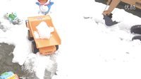 月采亲子游戏 2016 玩具挖掘机装车 翻斗车卸货 挖掘机工程车视频表演 186