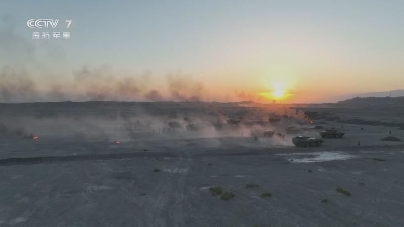 《国防微视频-军歌嘹亮》 20251210 《冲锋号》