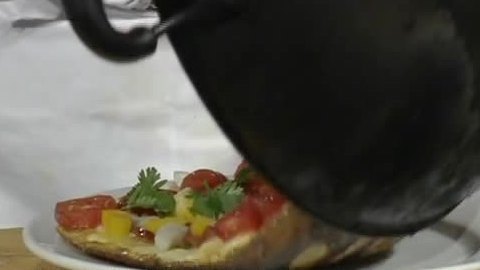 爱尚美食 独特鱼肉披萨