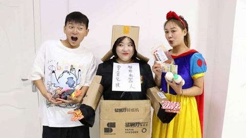 冬冬抢零食，小晴假扮粘土智能机器人套路他，会被冬冬发现吗？