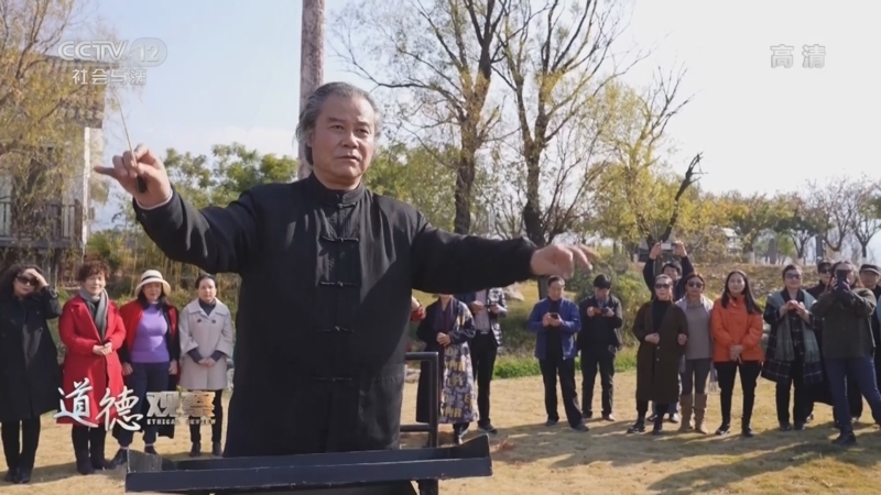 道德观察 《道德观察(日播版)》 20220407 大山里的交响乐团