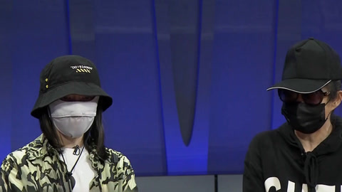 母亲借爱说教执念钱财 女儿心生隔阂不愿深谈