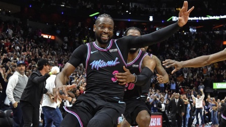 NBA晚自习 第112期：韦德神奇三分绝杀勇士，最后一舞与科比惺惺相惜