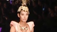 风尚东北亚 蕾哈娜《GQ》大片大秀迷人身材 130126