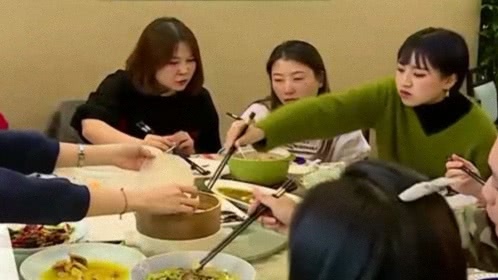 人气美食 手工现拆蟹粉面
