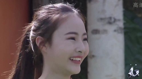 男生女生向前冲 户外女达人们组队冲关
