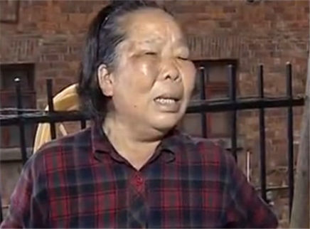 寻情记 乡里婆婆进城来 为何无家可归