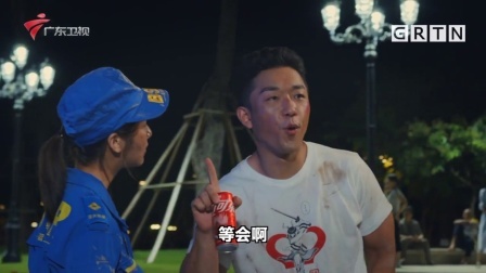 男子野外被五步蛇咬伤 警察下悬崖救援