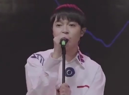 苏打绿合体表演《他夏了夏天》