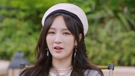 武艺打卡特色壮族美食，孟佳一口吞下巨型春卷