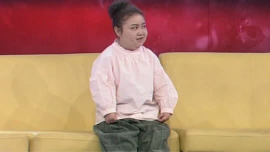 幸福来敲门【天津卫视】 幼年遭车轱辘擦伤 竟导致女孩无法长高