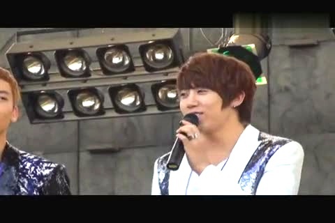 IU kiss&cry 大田新世界签售会 主HOON 饭拍版 12/05/22-U-Kiss (UKiss)