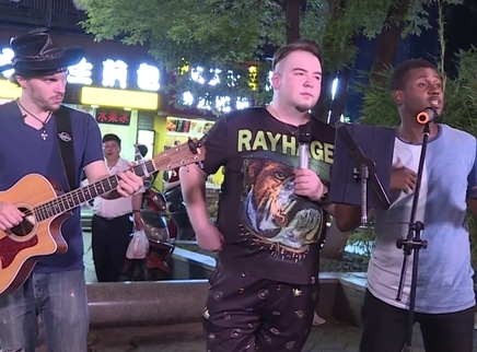 第8期：街头唱响写给长沙的歌