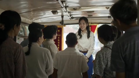 幸福里的故事&middot;精选看点 叔叔阿姨给陈瓦儿送锦旗！
