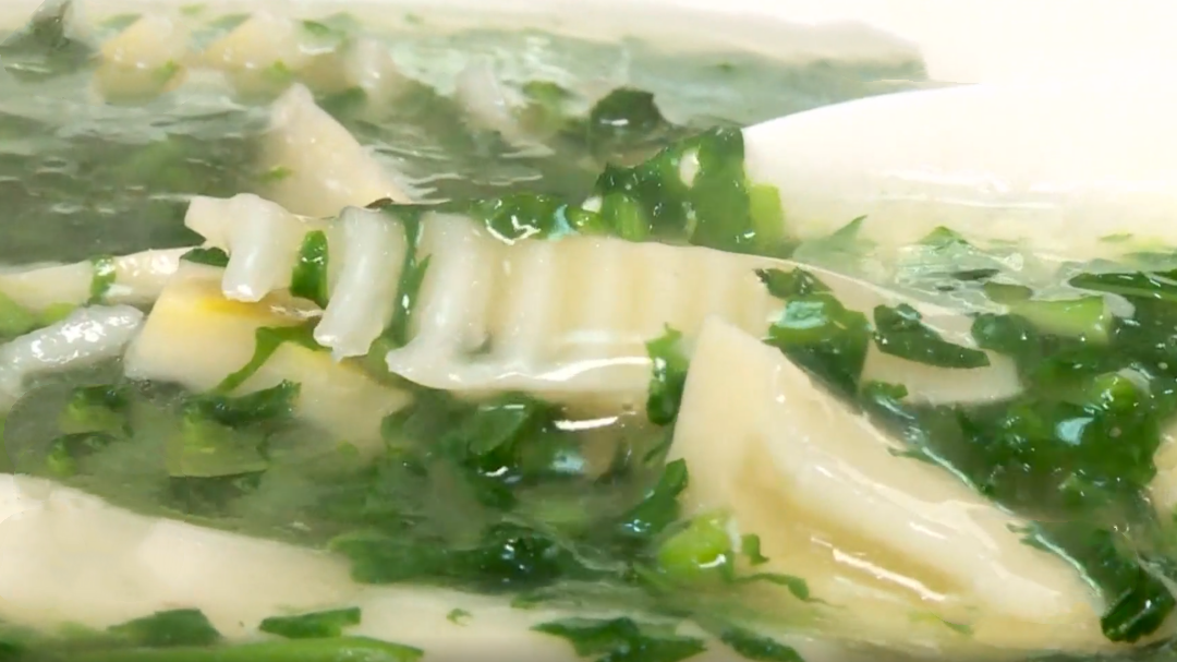 人气美食 昆明路本帮小吃 手撕童子鸡套餐