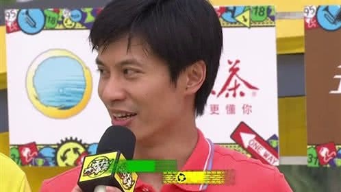 活力大冲关 蓝精灵队获得最终胜利