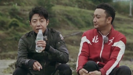 撒贝宁武汉式吃热干面，毛不易喊话后期要变天仙