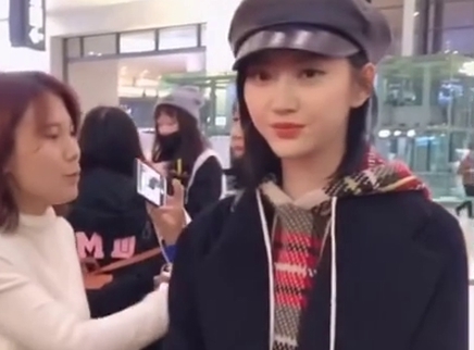 娱乐新鲜爆 景甜陈柏霖路透视频曝光