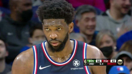 NBA热辣资讯 哈登教恩比德后撤步！结果恩比德在比赛中使出这一招尴尬了！