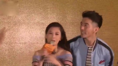 嘻嘻娱乐 2017 11月 梧桐妹与贾静雯咘咘感恩节同游 卖萌合照感情好 171124