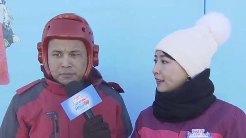 男生女生向前冲第十季 红队传送带脸刹车太悲催 墨镜对墨镜看看谁最酷