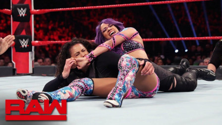 WWE RAW 2019 莎夏班克斯单挑大体型选手塔蜜娜