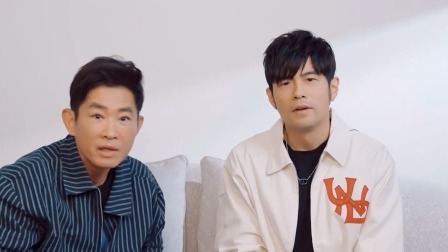 周杰伦携好友团打卡利雅得红色沙漠，体验沙漠越野的奇妙乐趣