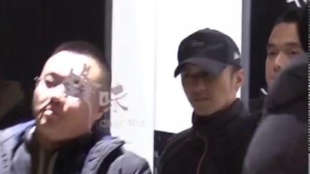 酷的追星日记 谢霆锋从明星变身厨师 转型之路看似简单 生意却不理想