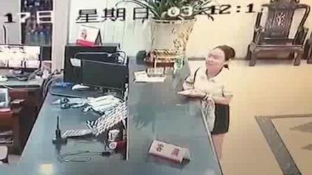 22岁女子凌晨打车遇害 被藏尸烧烤店冰柜