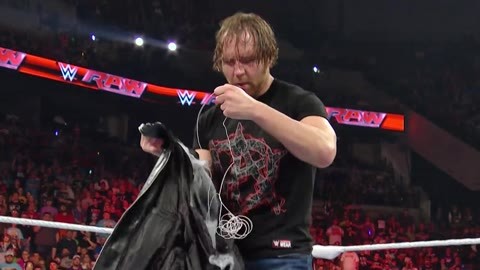 wwe美国职业摔角 RAW第1276期十大镜头：标杆二人组偷袭夺冠
