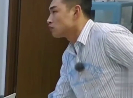娱乐新鲜爆 陈立农王彦霖吃火鸡面