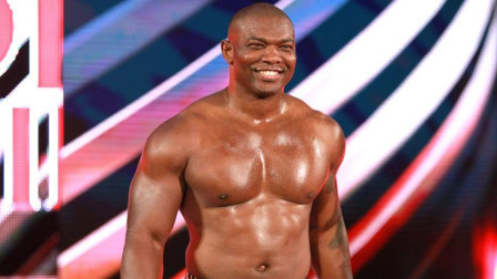 曾任猛兽大布摔跤训练师的谢尔顿本杰明 出场音乐