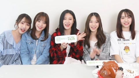 番啊翻啊翻 SNH48遇恶犬吓傻