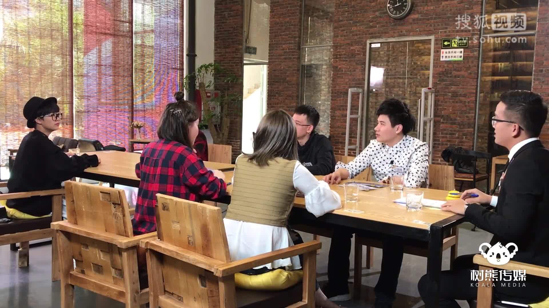 90后的秀 90后的秀：28岁还不结婚的女生正常吗？