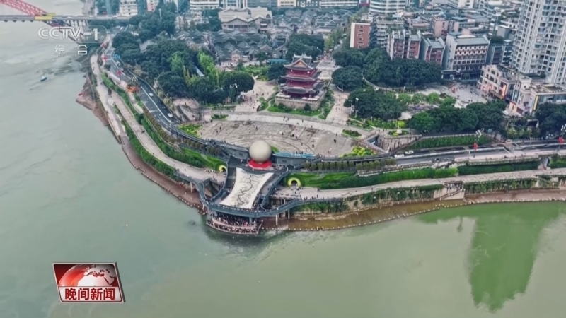 《晚间新闻》 20251228