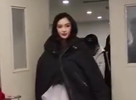 娱乐新鲜爆 baby献唱《女儿情》