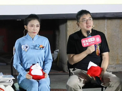 搜狐视频影展 中国首部太空电影《窗外是蓝星》在鼓楼夜话星空