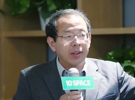 一刻talks 过去我们的教育工作者不爱谈钱