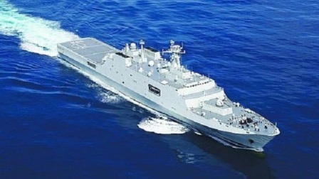 中国一海上巨兽出现 7天可投送10万大军