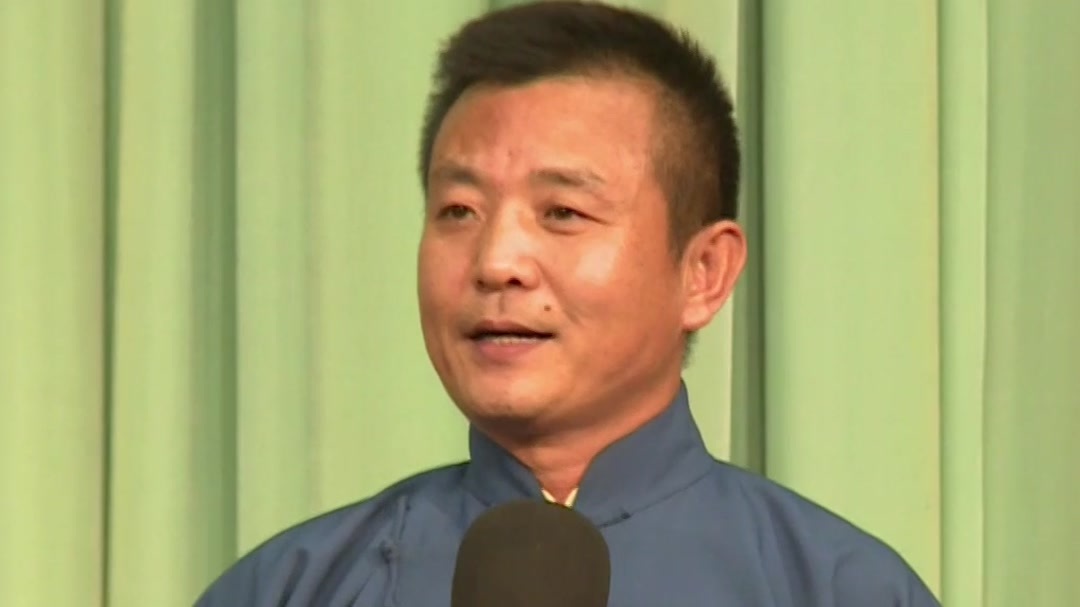 常宝华、王玥波演绎相声《国学研究》