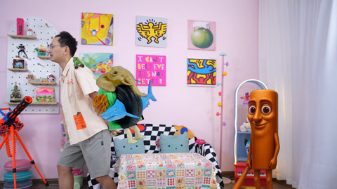 小融合怪崴脚被小志带走了