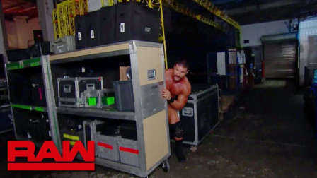 WWE RAW 2019 【RAW 05/20】为了夺冠 明星们变跑男