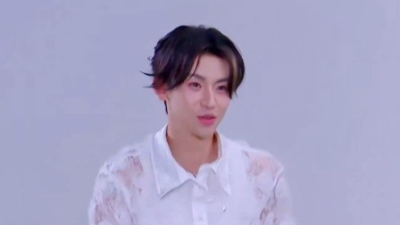 我们的歌 第六季 会员版：值得一看，小鬼想在开场表演走秀