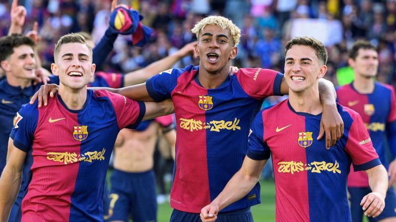 [天下足球]20260105 2025·年度巅峰对决