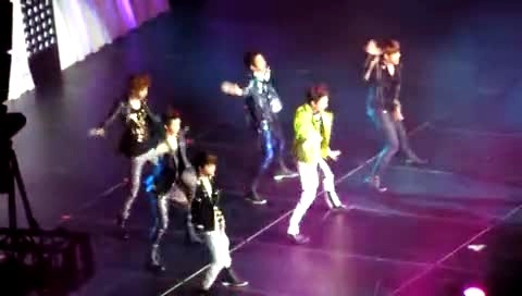 EXO MAMA - 2012 SMTOWN World Tour in LA 饭拍版 12/05/21-EXO