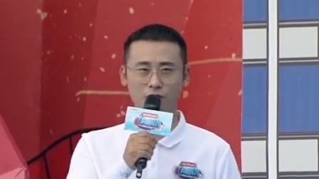 蓝光乐队活力开场，朝气蓬勃书写青春力量